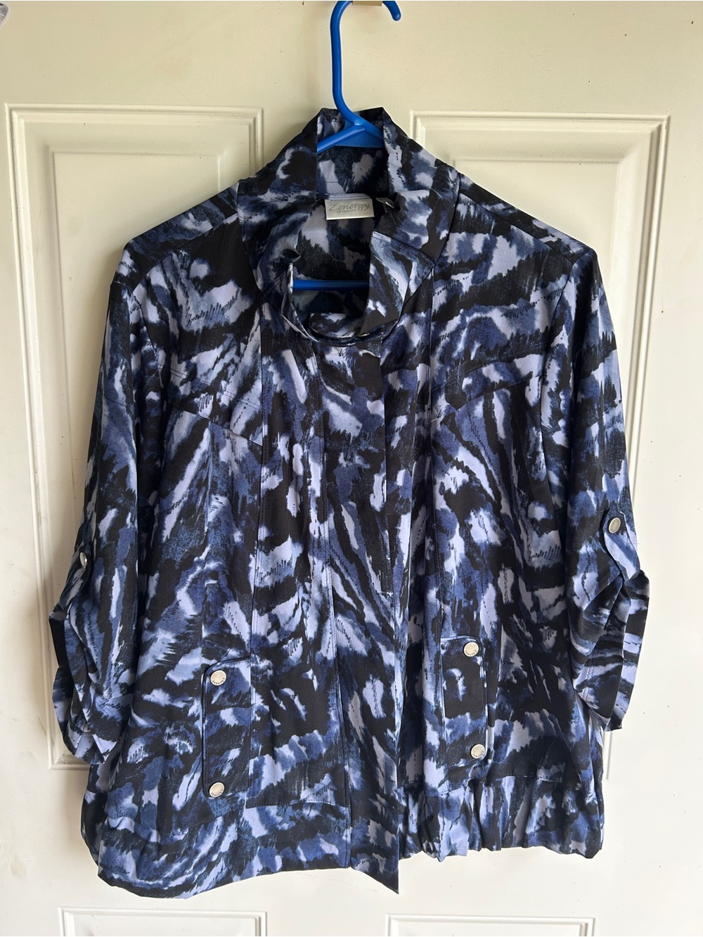 Women’s Abstract Print Utility Jacket in Blue and Black